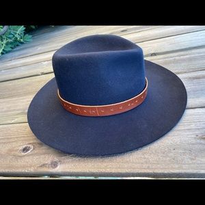 Wyeth Harper Fedora hat
adjustable 
New Never Worn